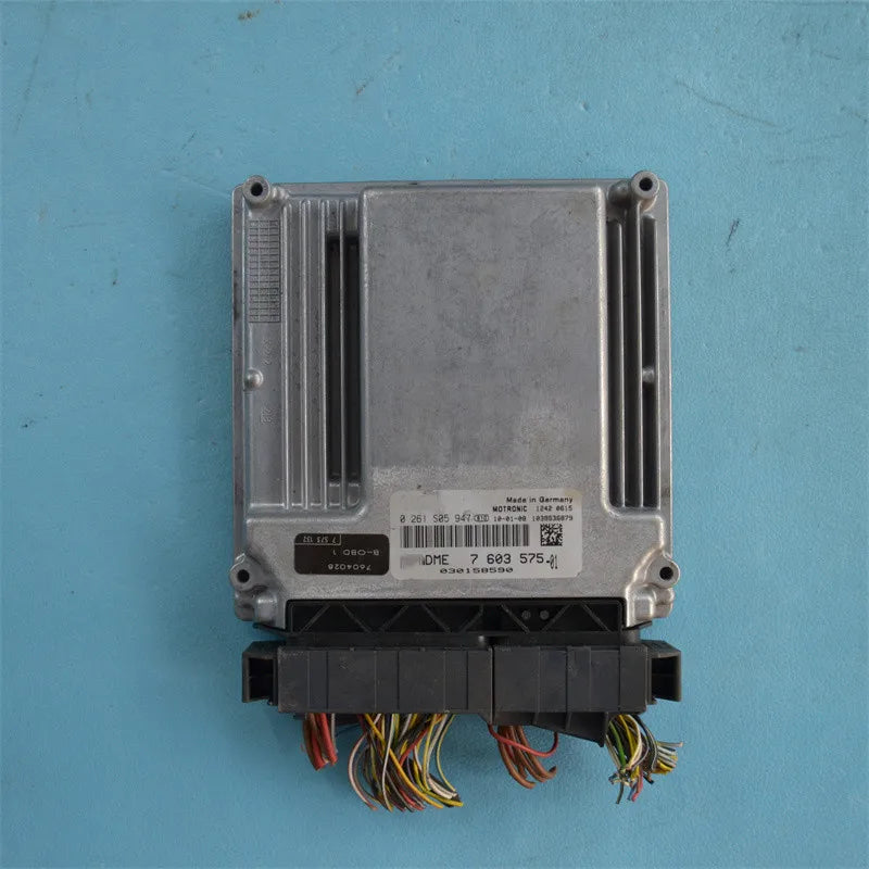 Engine Control Unit 1 Series 118 120 X1 0261S05947 3 318 320 325 Electronic Computer Module Board